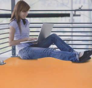 PVC地板進(jìn)軍家裝