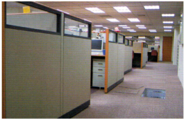 方塊地毯安裝于網絡地板上