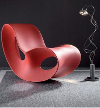 采光不足搭配亮色PVC地板